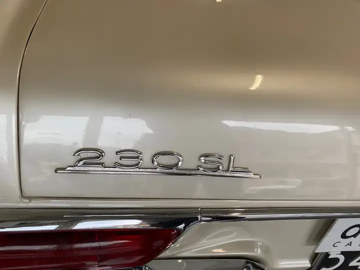 Mercedes SL 230