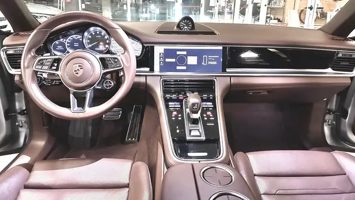 Porsche Panamera Hybrid