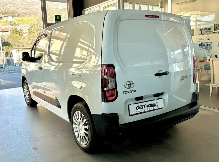 Toyota Proace City