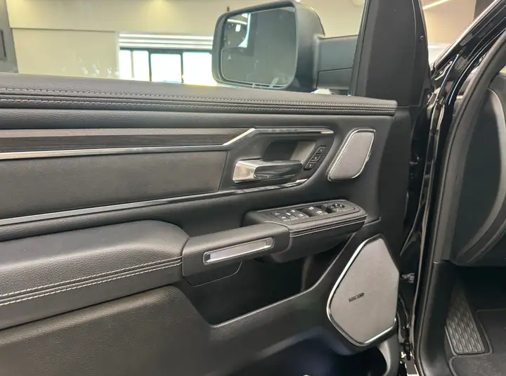 Dodge Ram Hurricane 3.0 Limited Night