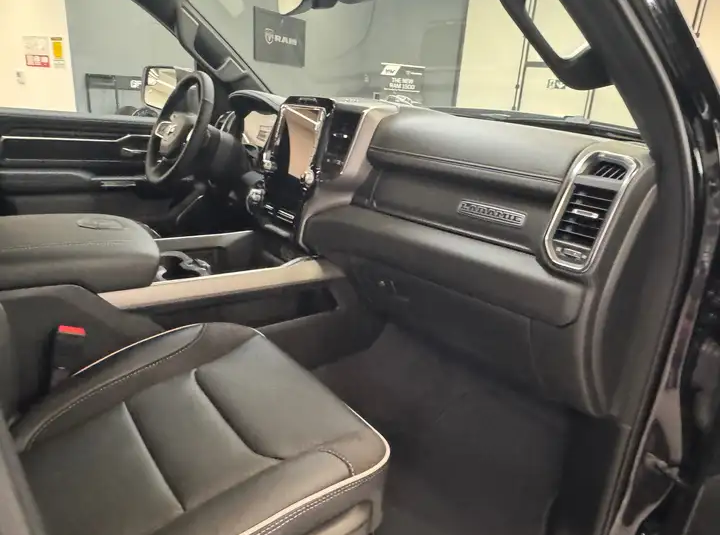 Dodge Ram Laramie Sport 3.0