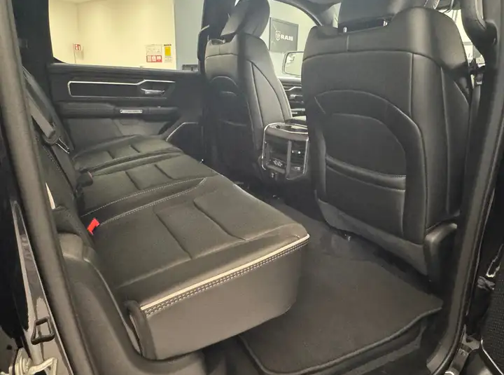 Dodge Ram Laramie Sport 3.0