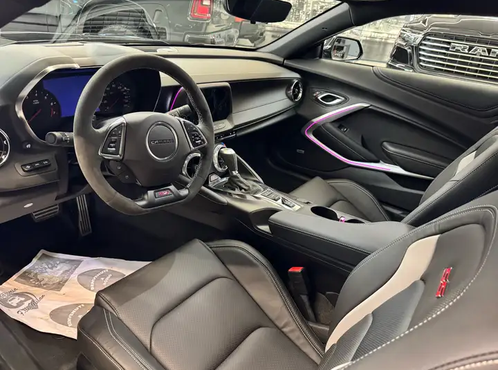 Chevrolet Camaro Coupe 6.2 V8