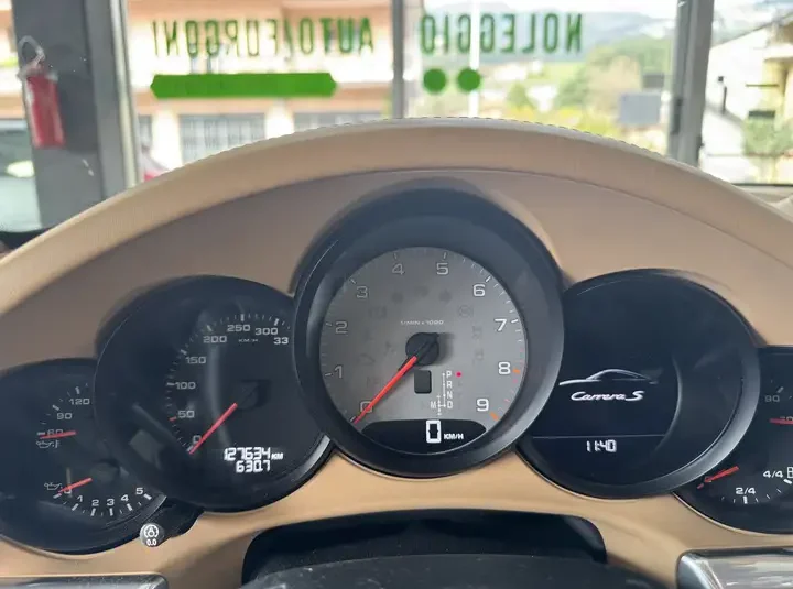 PORSCHE 911 CARRERA S